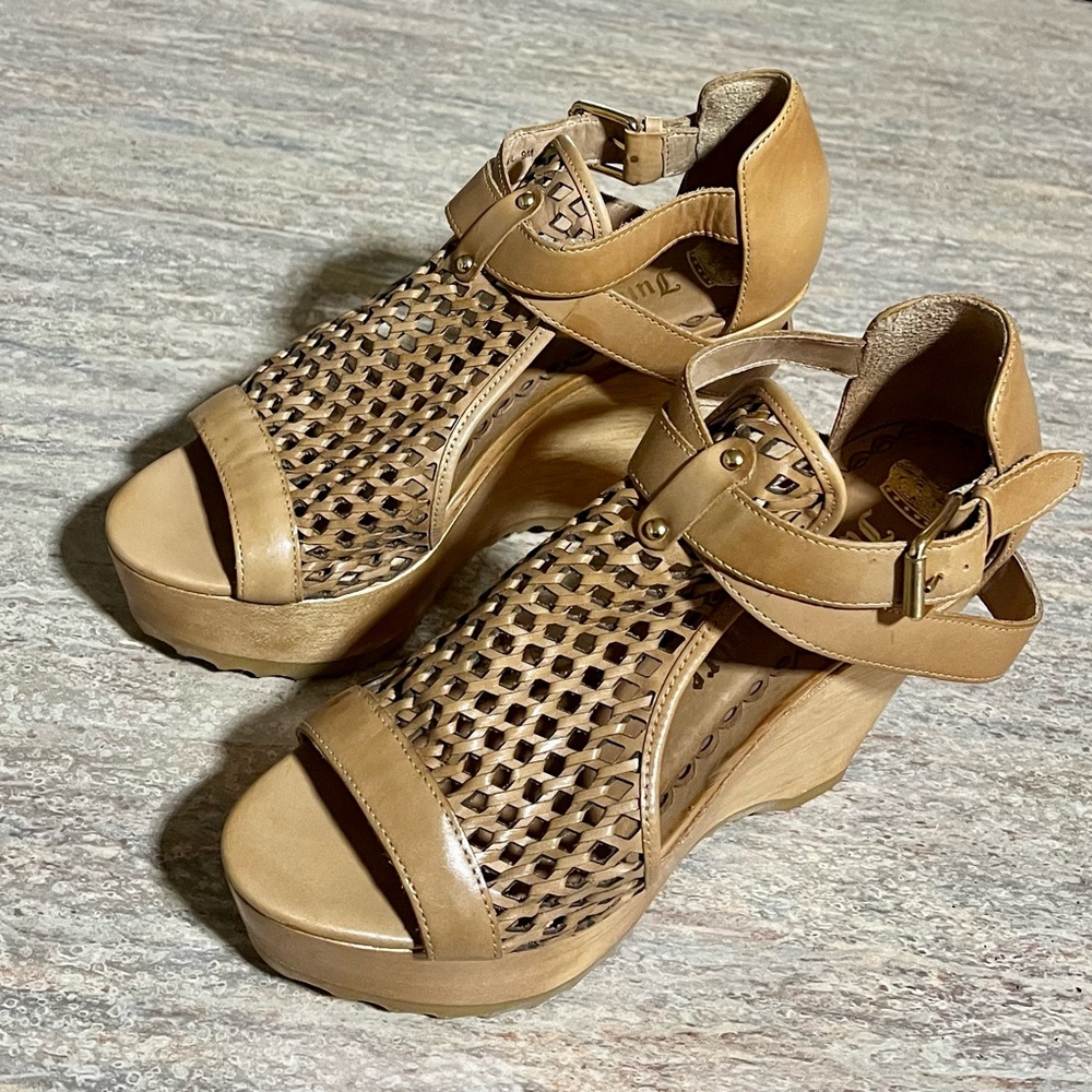 Juicy Couture Women's Tan Woven Open Toe Strapped Wedge Sandals